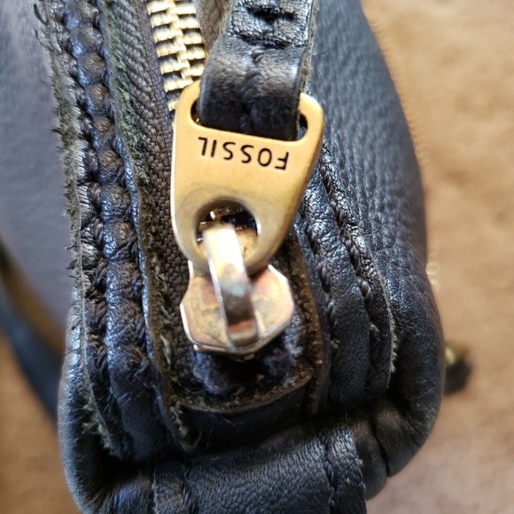 Women’s Leather Crossbody Bag FOSSIL Black Adjustable Strap - Picture 10 of 16